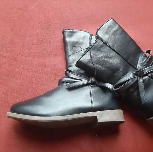 NEW WITH TAGS Girl's boots - little kids -… - Picture 2 of 11